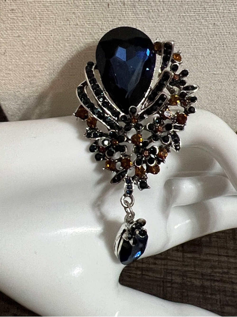 Elegant Navy Blue Teardrop Crystal Dangle Brooch